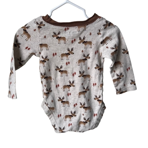 3/$10 12 month long sleeve bodysuit - Picture 3 of 4